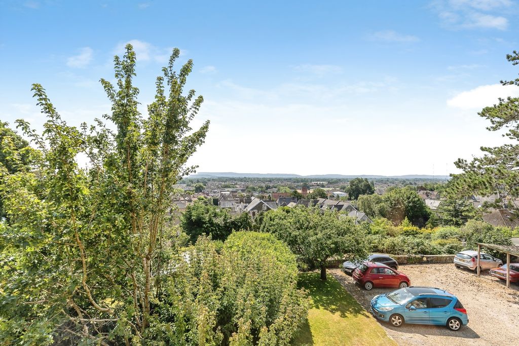 Property photo 2 of 15 Pbox-Img.Jpg
