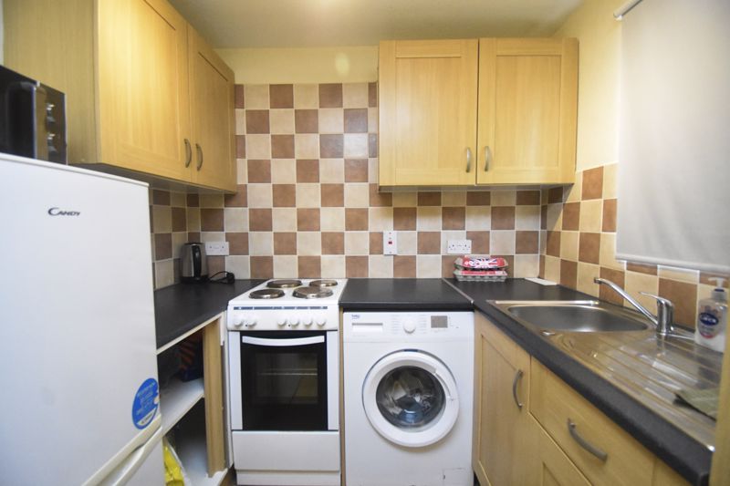 Property photo 3 of 6 Photo 1