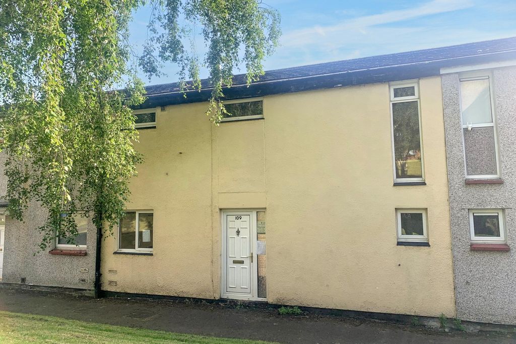 Property photo 1 of 17 109 Douglas Place, Blackburn, Bb1 9st