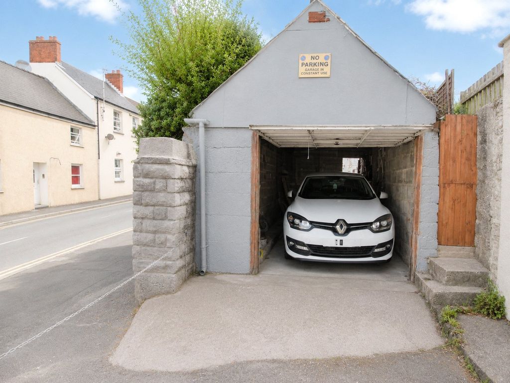 Property photo 2 of 20 Picture No. 87