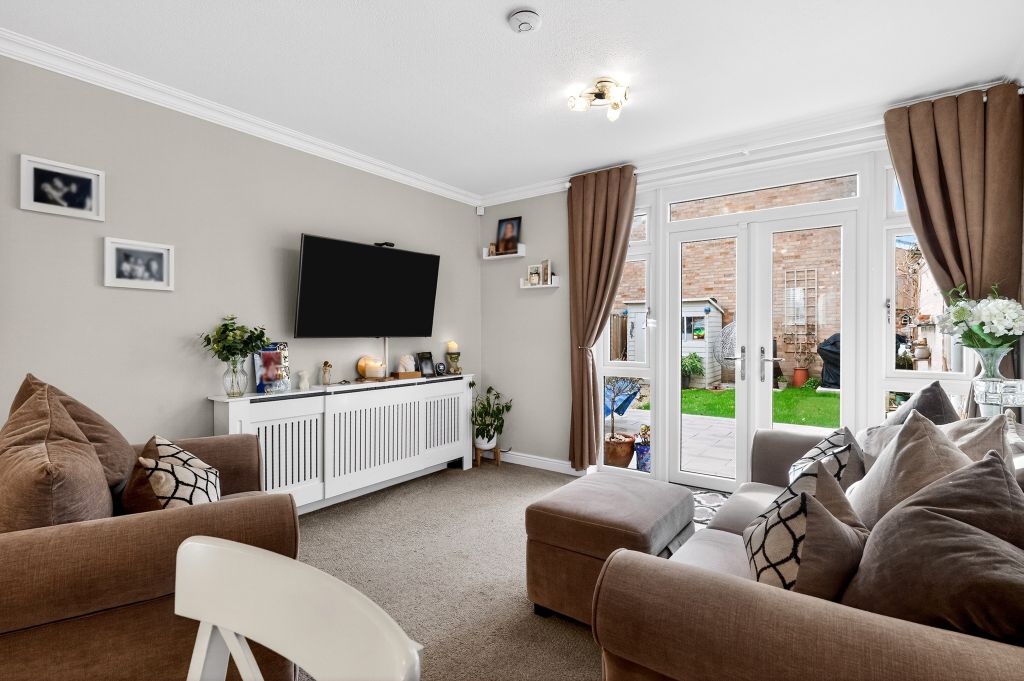 Property photo 2 of 20