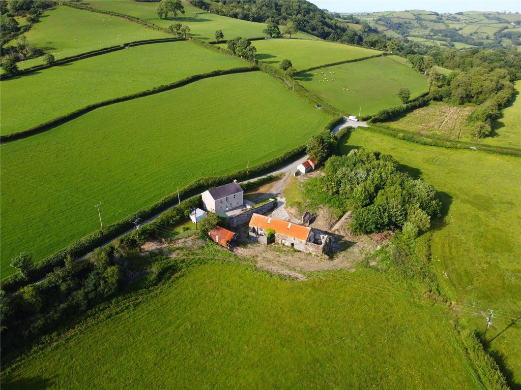 Property photo 3 of 21 Picture No. 03