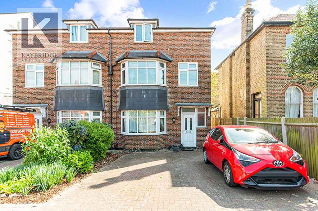 Property photo 1 of 12