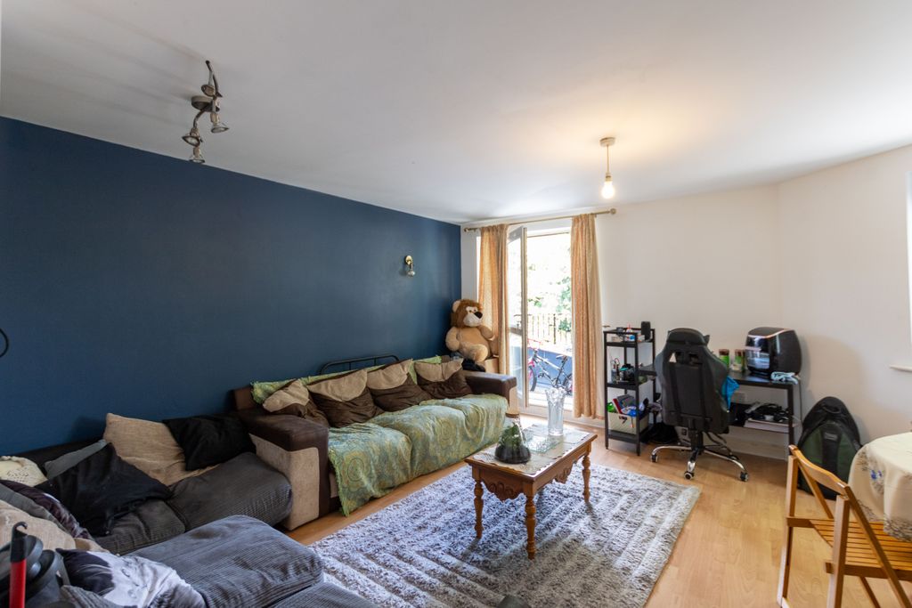 Property photo 2 of 6 Img_9736_1
