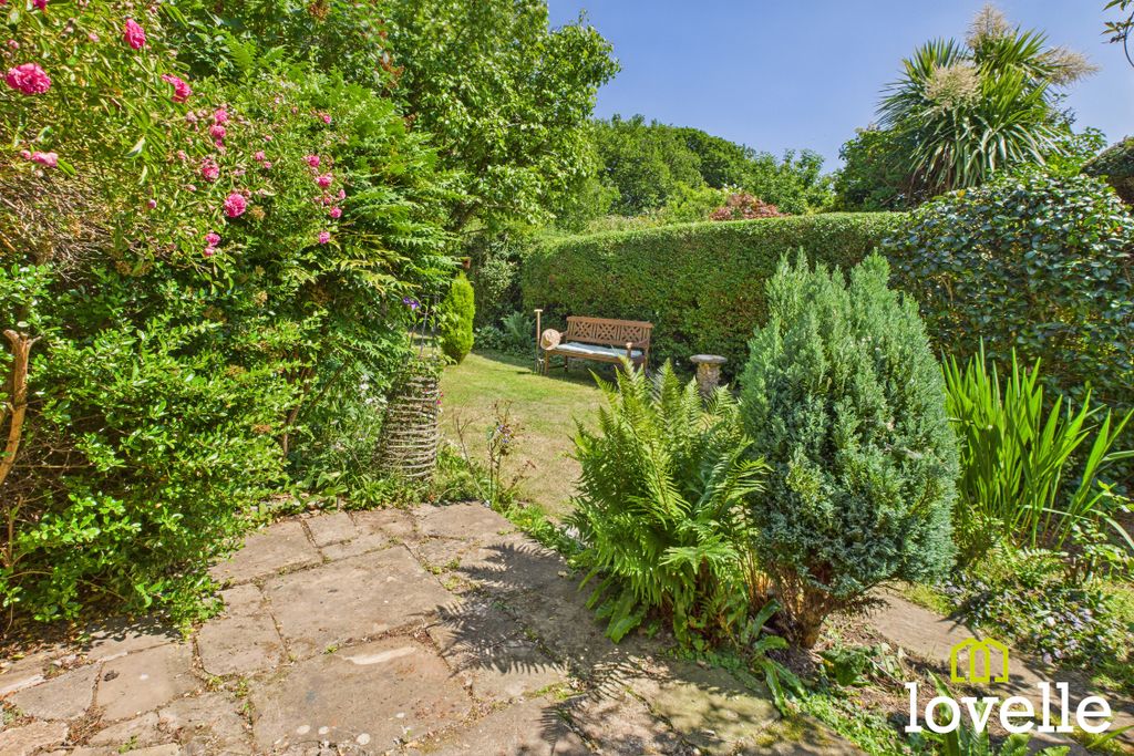 Property photo 1 of 36