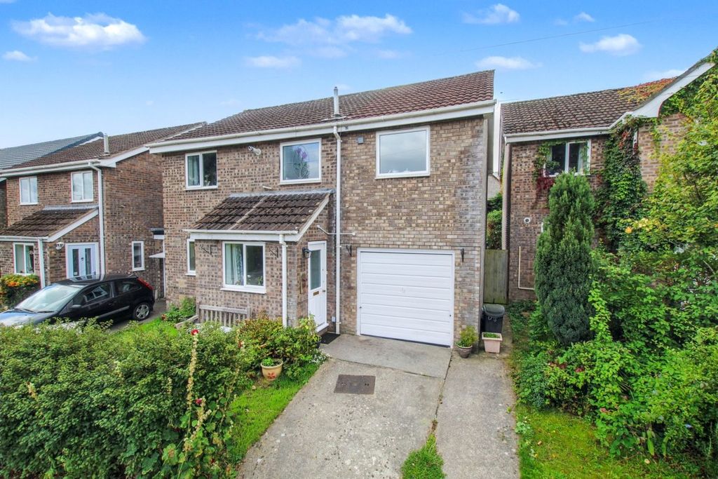 Property photo 1 of 24