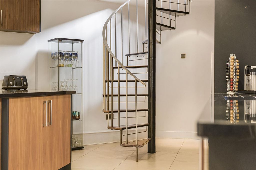 Property photo 3 of 37 120A9387.Jpg