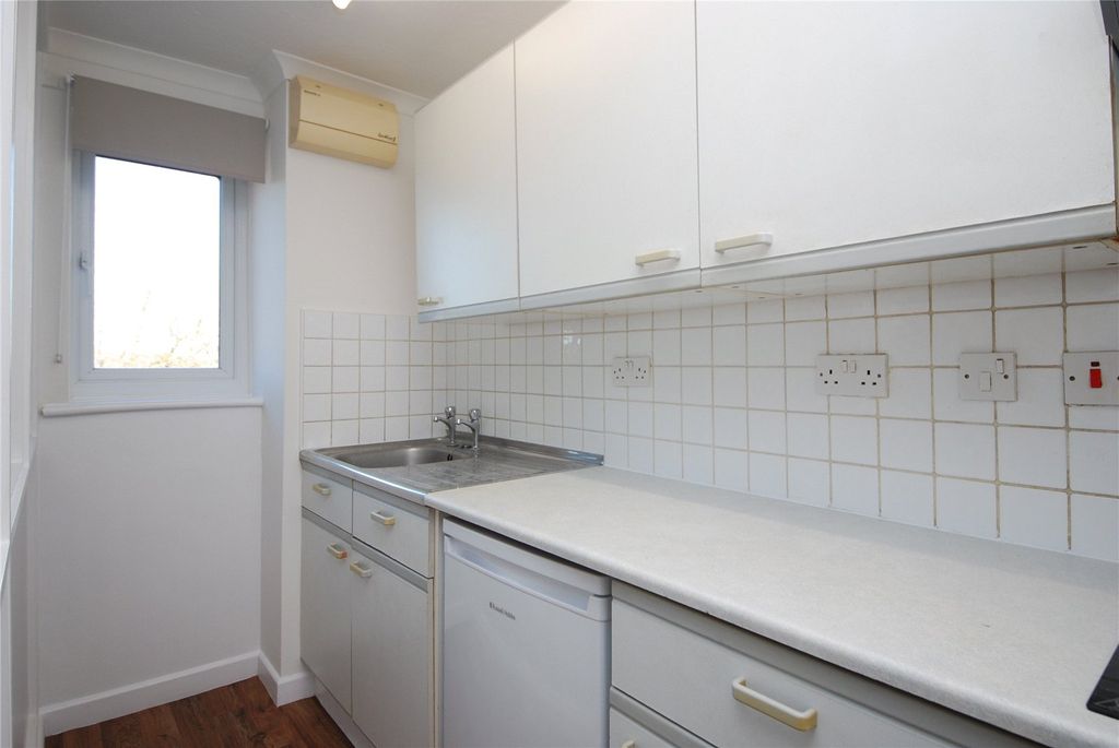 Property photo 3 of 6 Picture No. 05