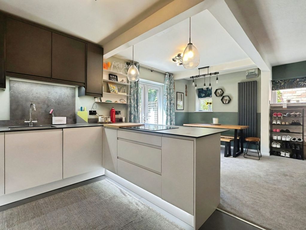 Property photo 2 of 22 Dining Kitchen Area