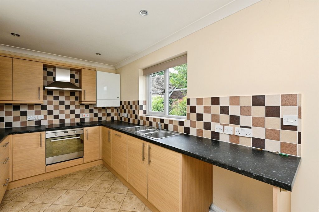Property photo 3 of 17