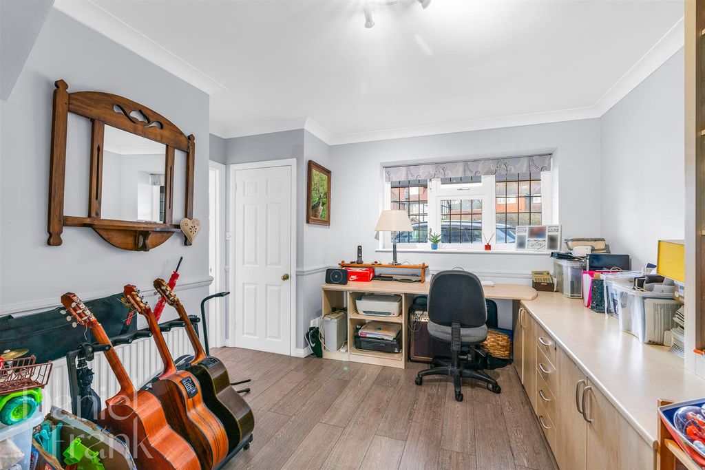 Additional image 21 of 5 bed detached house for saleTycehurst Hill, Loughton IG10