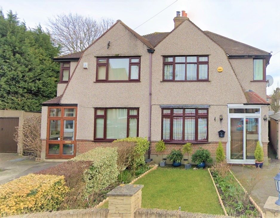 Property photo 1 of 16 External