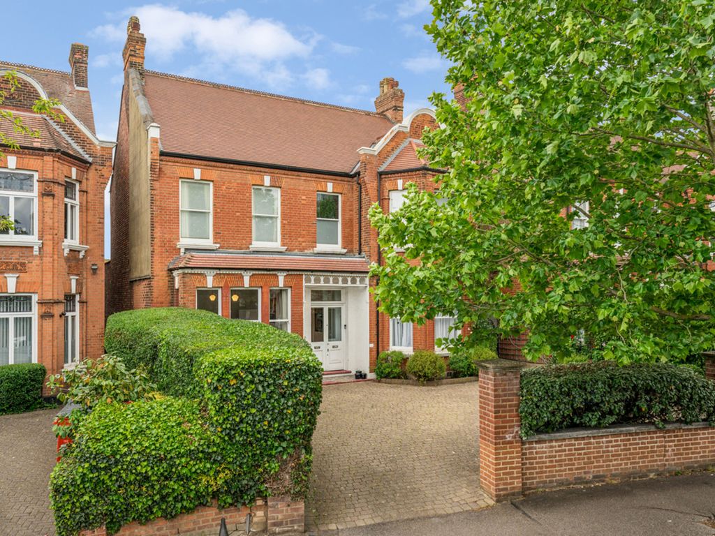 Property photo 2 of 15
