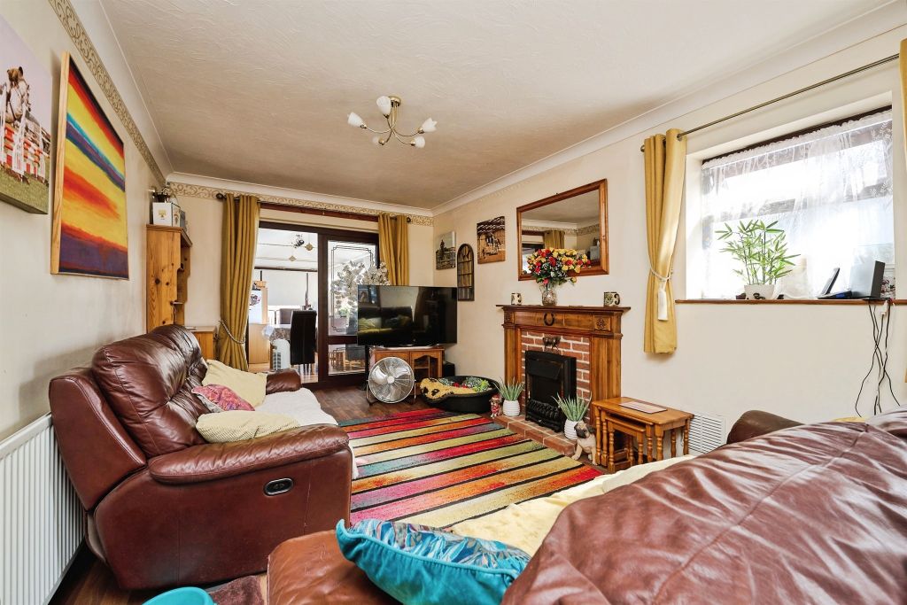 Property photo 3 of 19