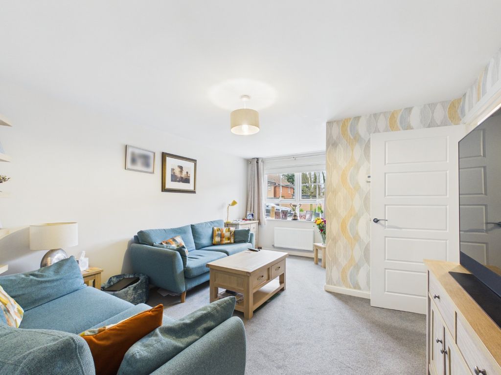 Property photo 3 of 14 5012776