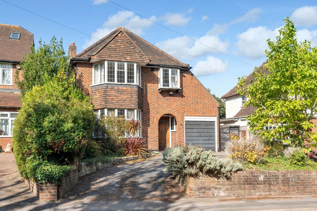 Property photo 1 of 17