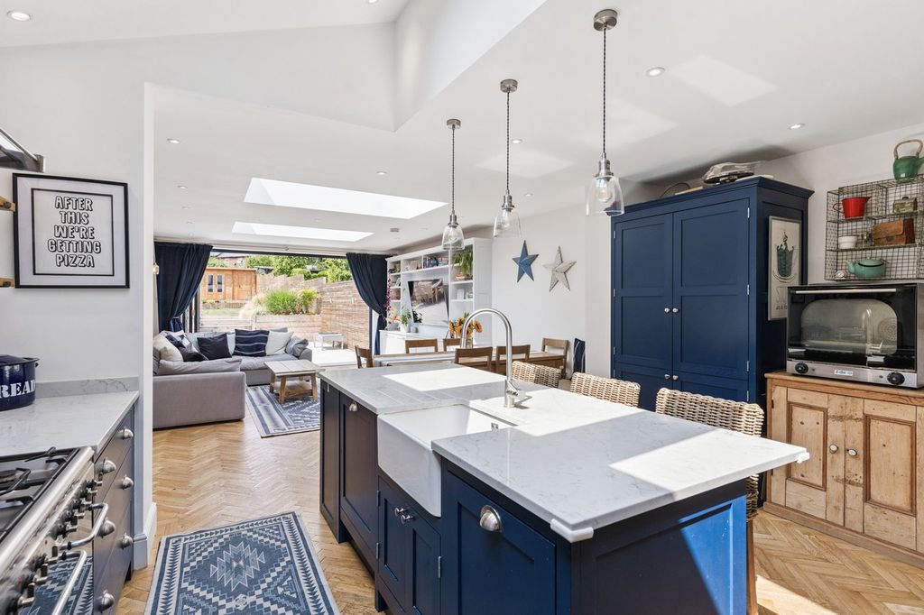 Additional image 6 of 4 bed terraced house for saleBedford Road, Hitchin SG5