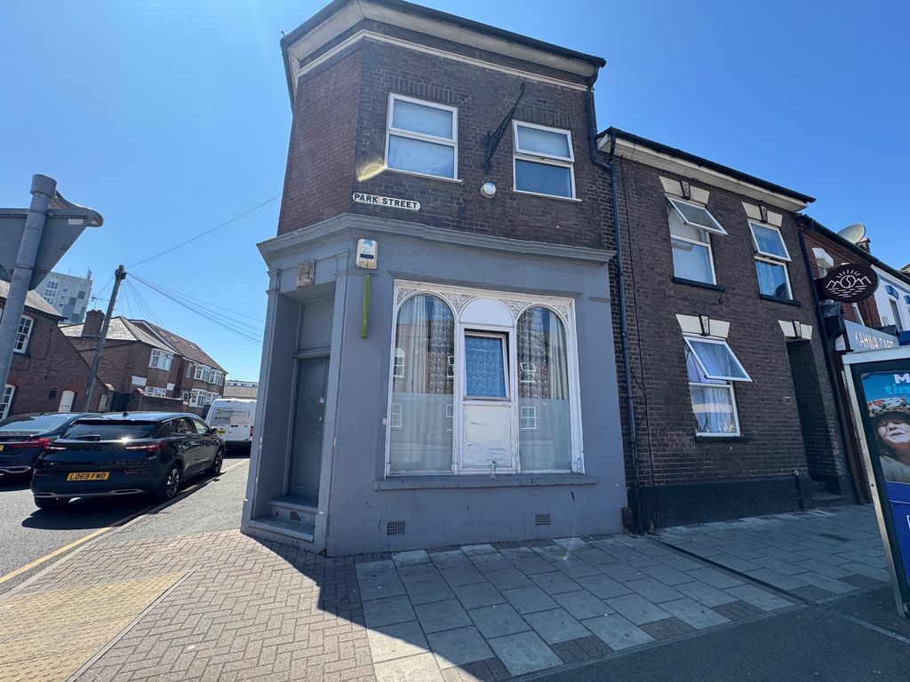 Property photo 1 of 6