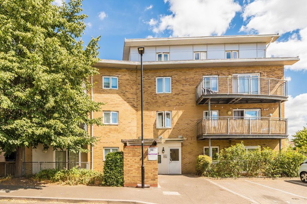 Property photo 1 of 7