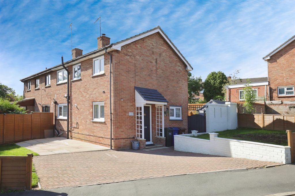 Property photo 1 of 16