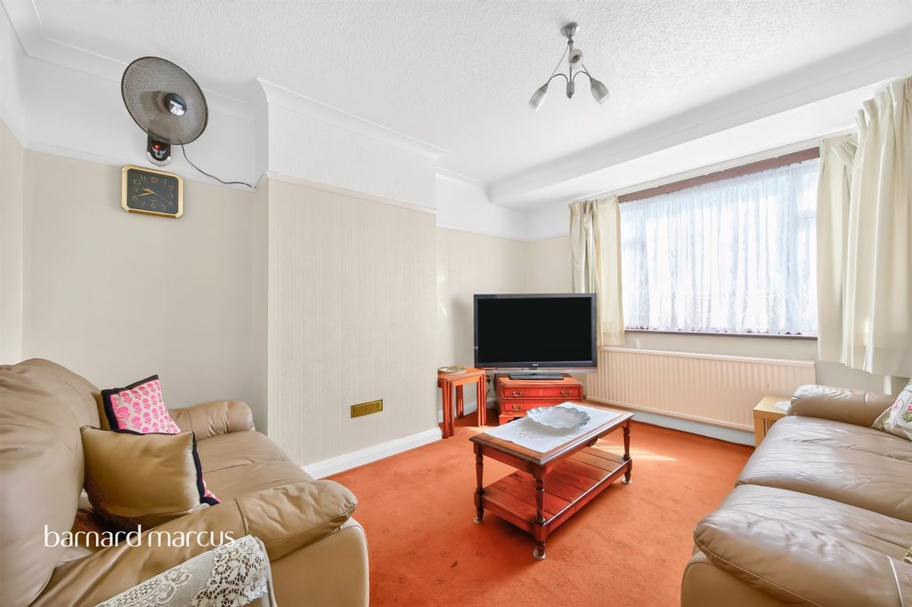 Property photo 3 of 16