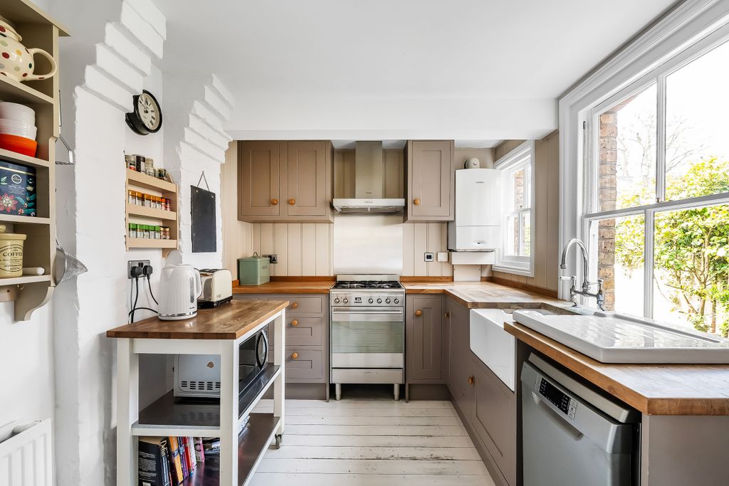 Property photo 3 of 26 Photo 8