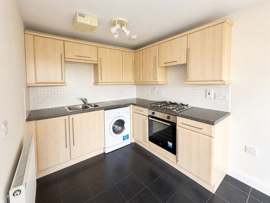 Property photo 2 of 15 Kitchen