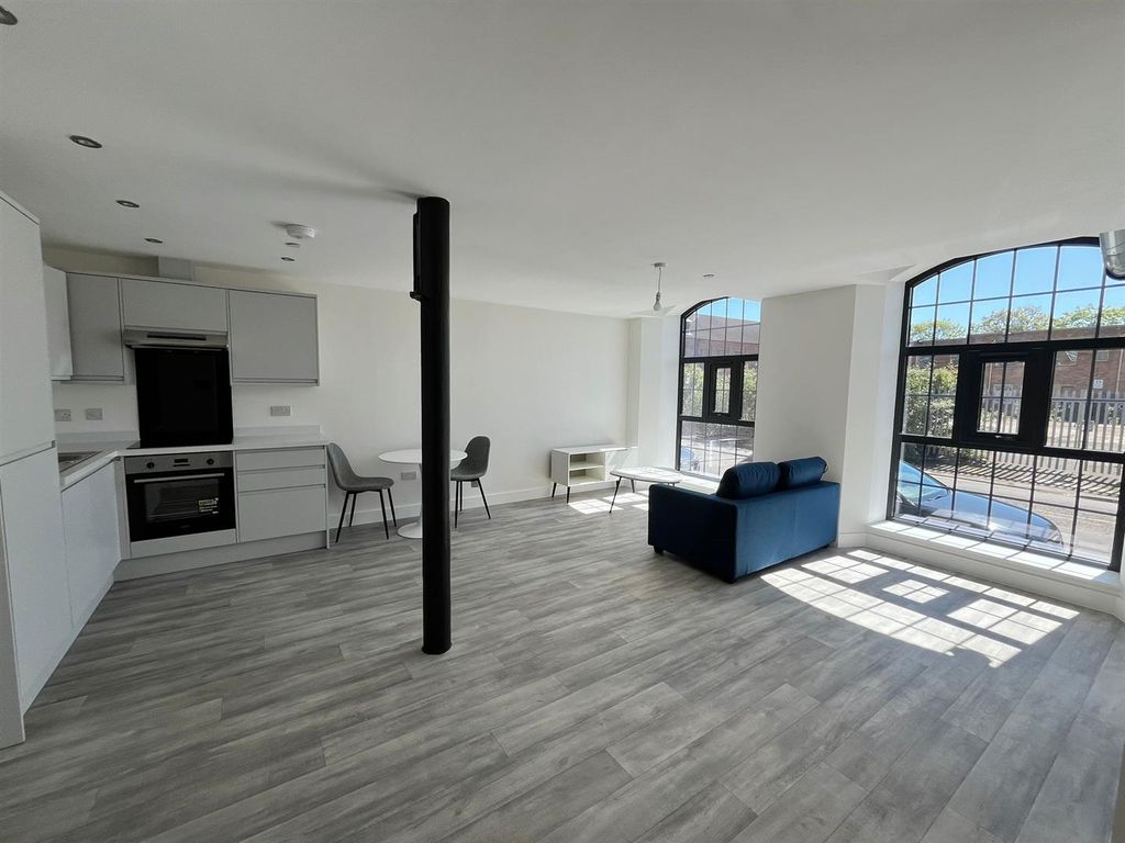 Property photo 2 of 8 Img-20240430-Wa0050