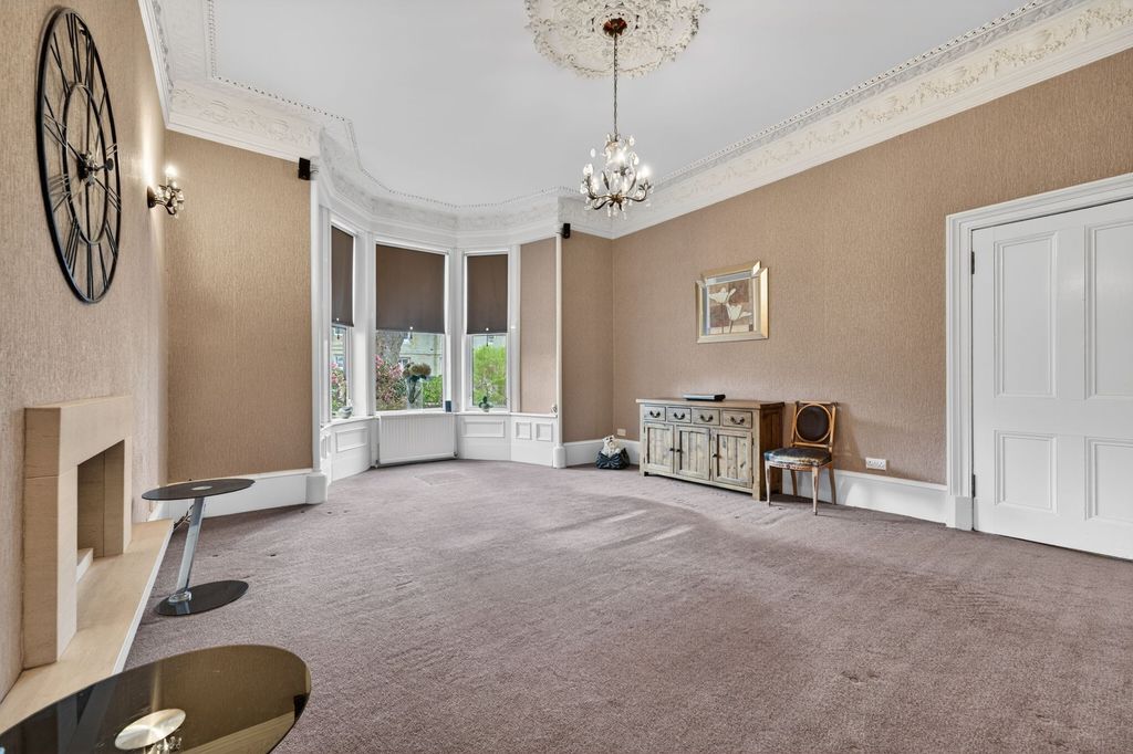 Property photo 3 of 26