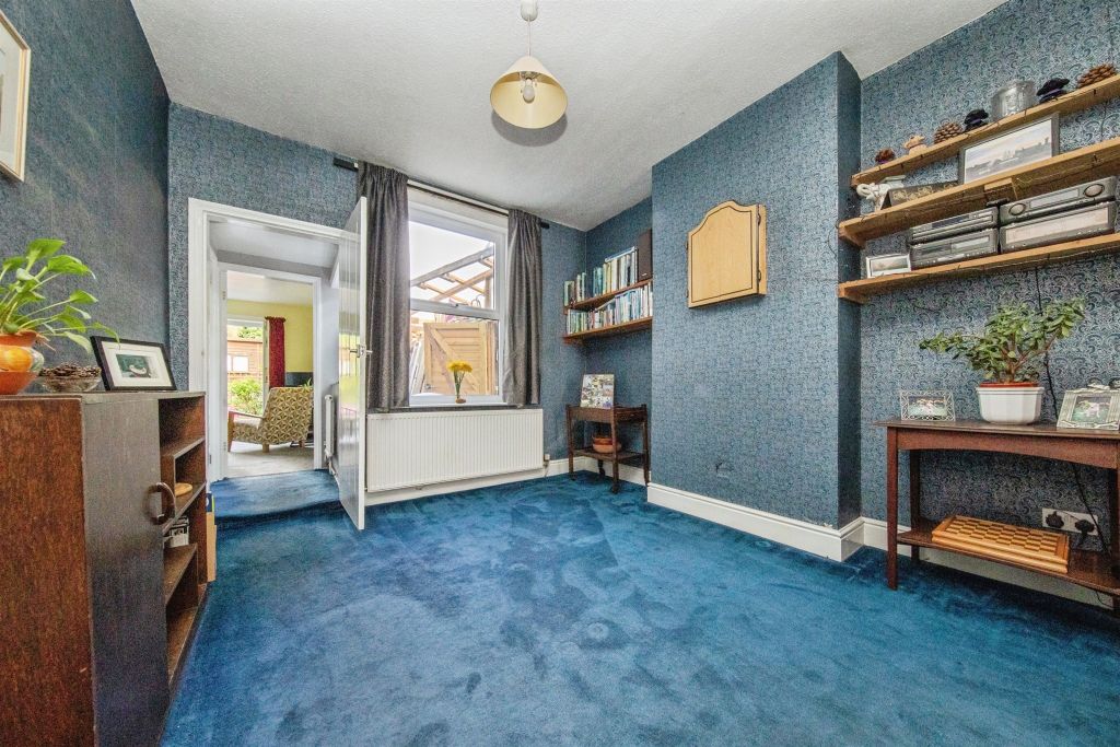 Property photo 3 of 19