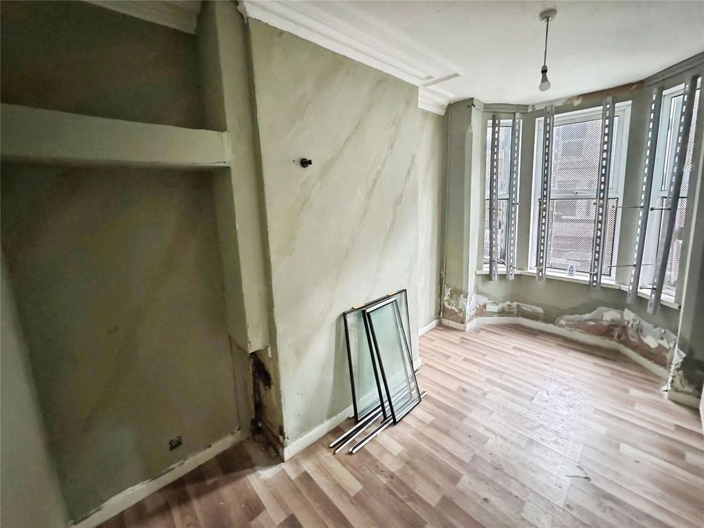 Property photo 2 of 6 Picture No. 04