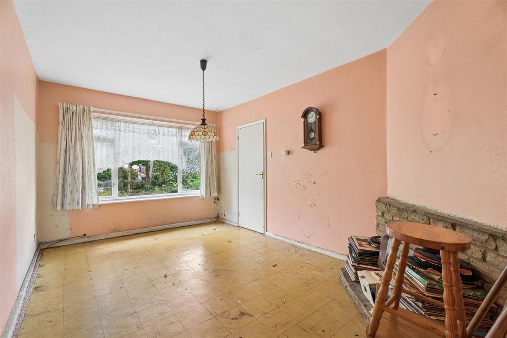 Property photo 3 of 15 Living Room