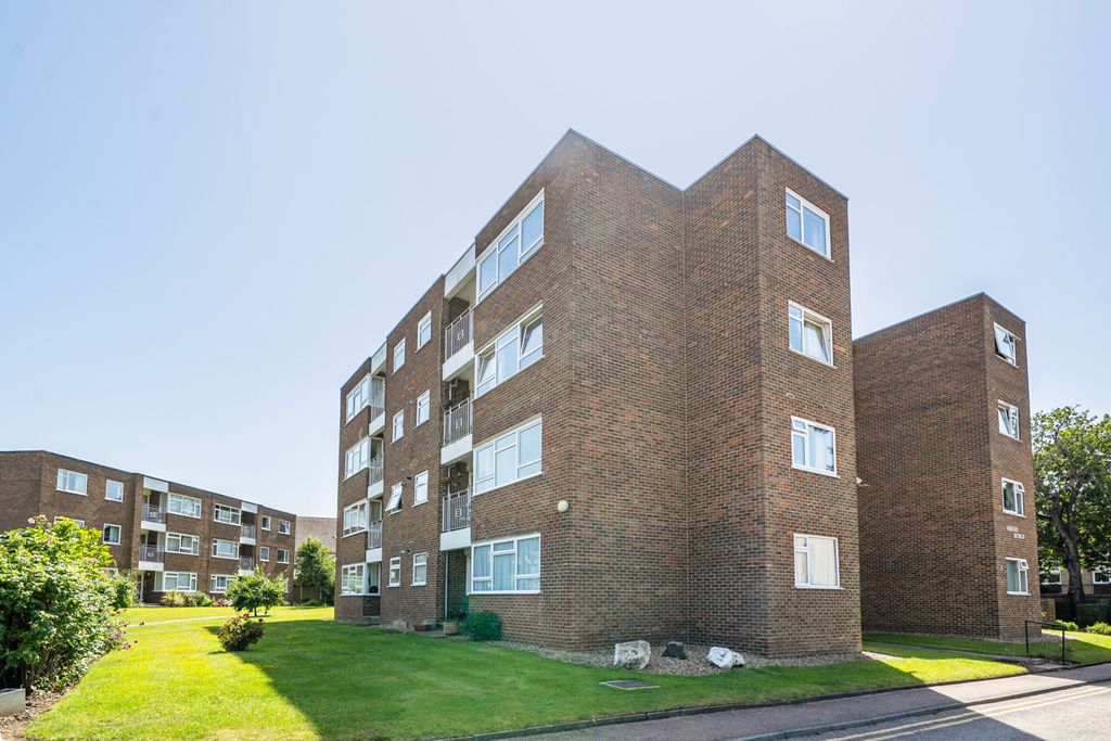 Property photo 1 of 19 1483060-2-6A3A977...