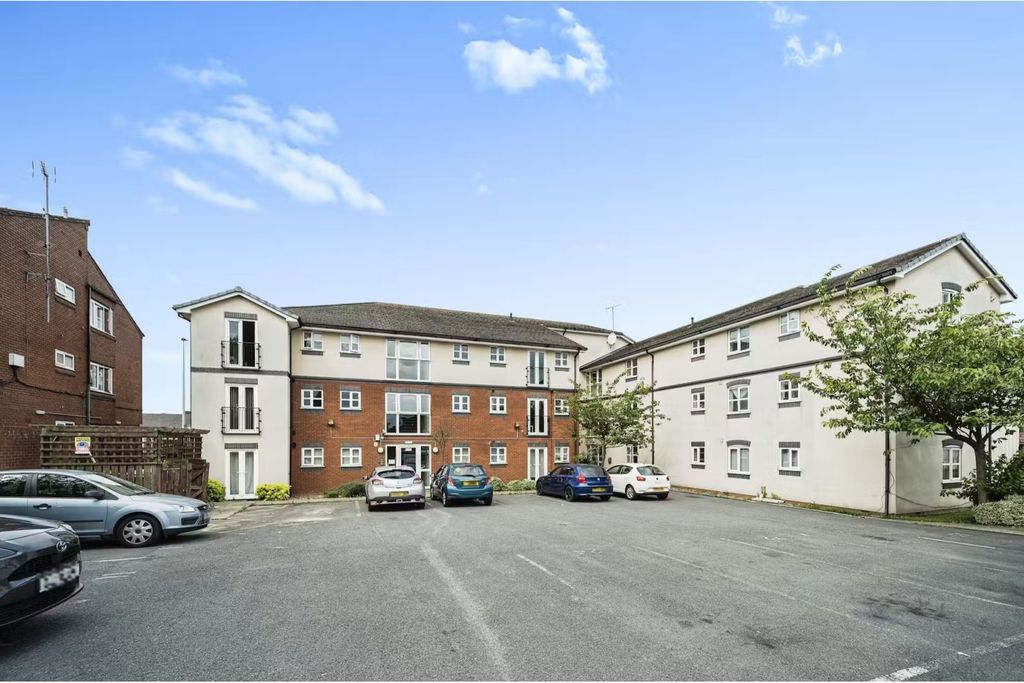 Property photo 1 of 10