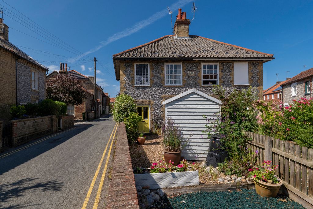 Property photo 2 of 32 4322614