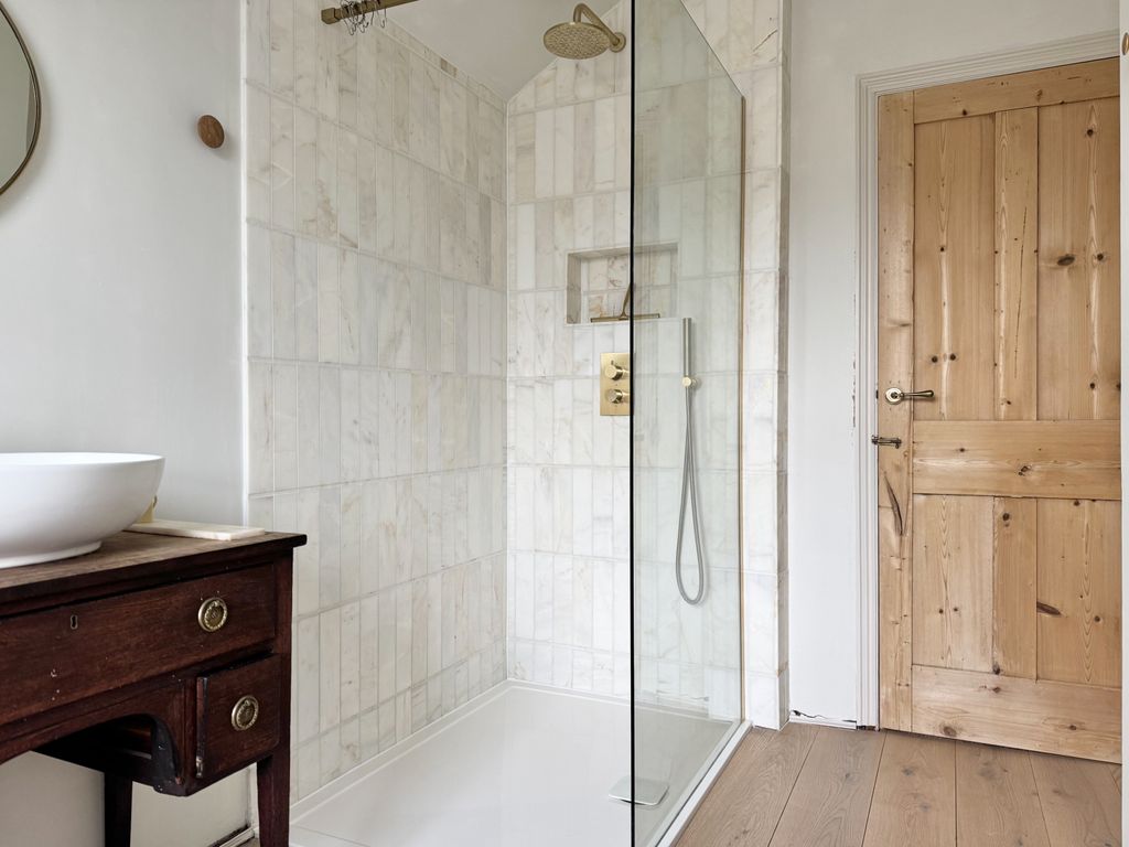 Property photo 3 of 22 Akeman Residential