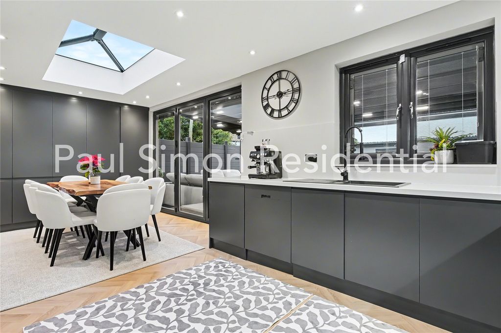 Property photo 3 of 14 Picture No. 04