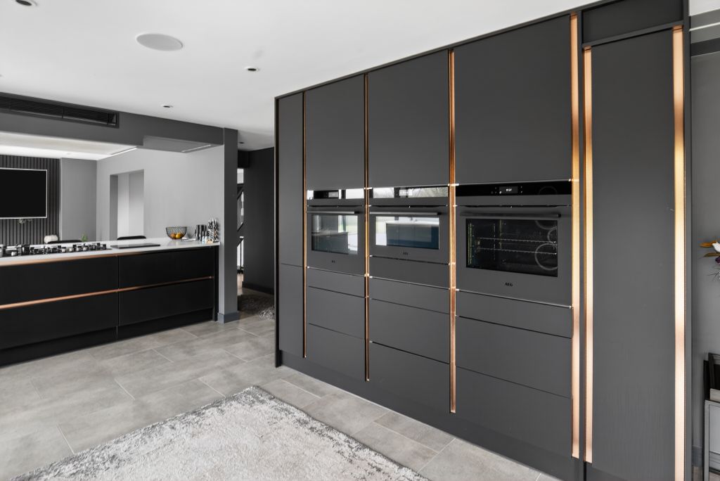 Property photo 3 of 30