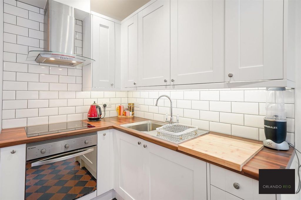 Property photo 3 of 13 183 Latchmere Road - Kq21Zudrmbstsfkppklc.Jpg
