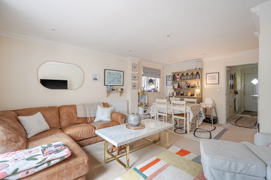 Property photo 3 of 12 1436996-7-69Cbc59...