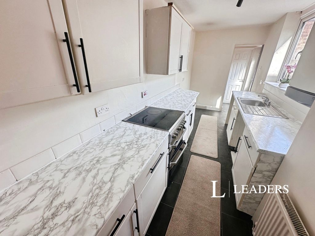Property photo 3 of 13 Pbox-Img.Jpg