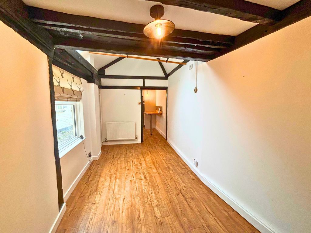 Property photo 3 of 18 Dining Room