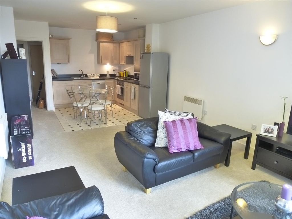 Property photo 3 of 8 Living Room