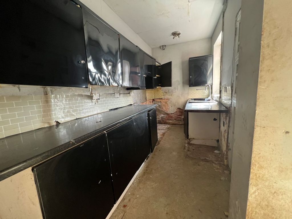 Property photo 3 of 10 Image 3