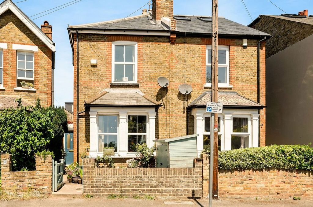 Property photo 1 of 8