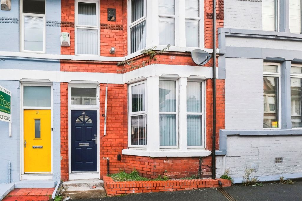 Property photo 1 of 17