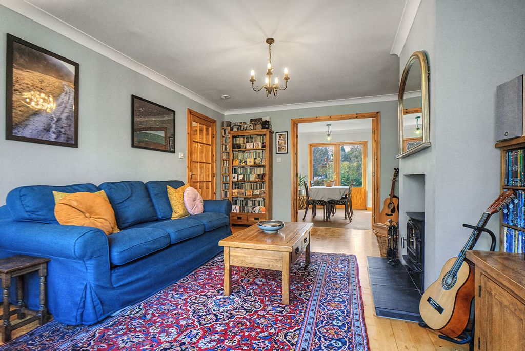 Property photo 2 of 19 Property Image 2