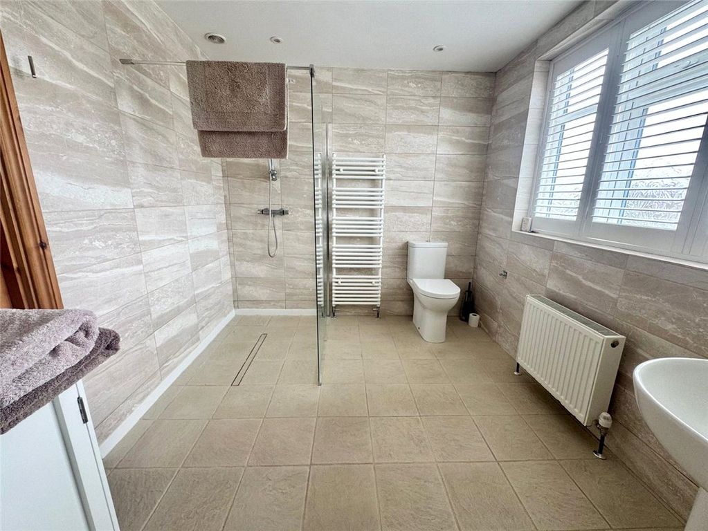 Property photo 2 of 15 Picture No. 06