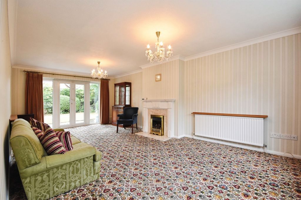 Property photo 3 of 17