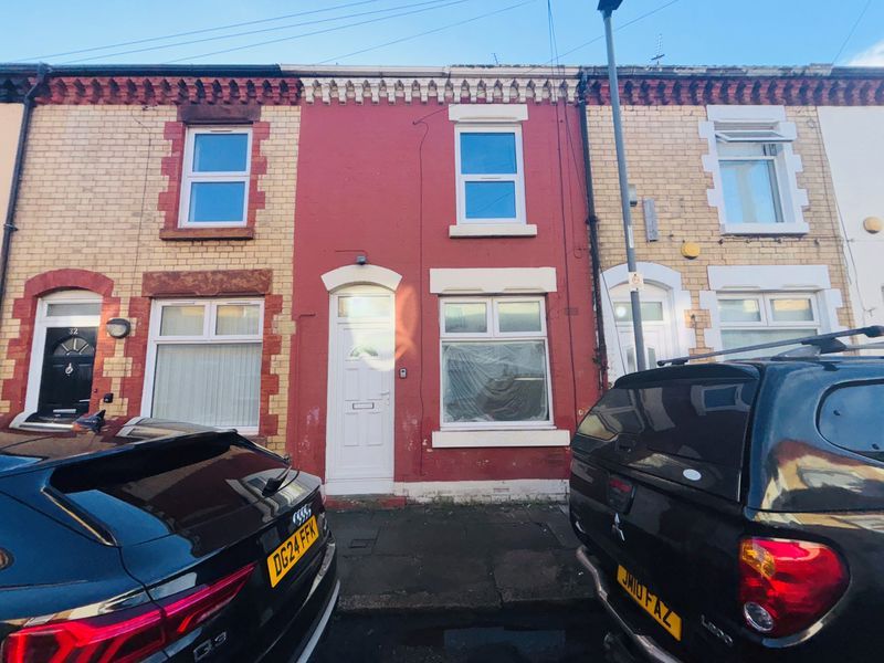 Property photo 1 of 8 Photo 5